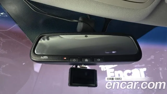 KGM Tivoli 2015 thumb 9