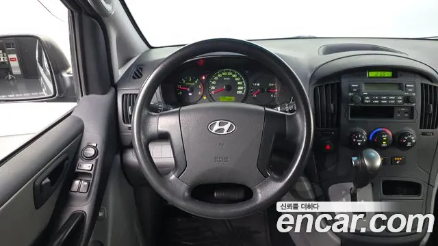 Hyundai Staria 2015 thumb 2