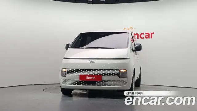 Hyundai Staria 2023 thumb 11