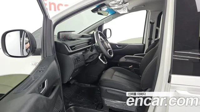 Hyundai Staria 2023 thumb 12