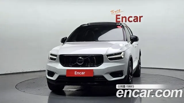 Volvo XC40 2021 thumb 6