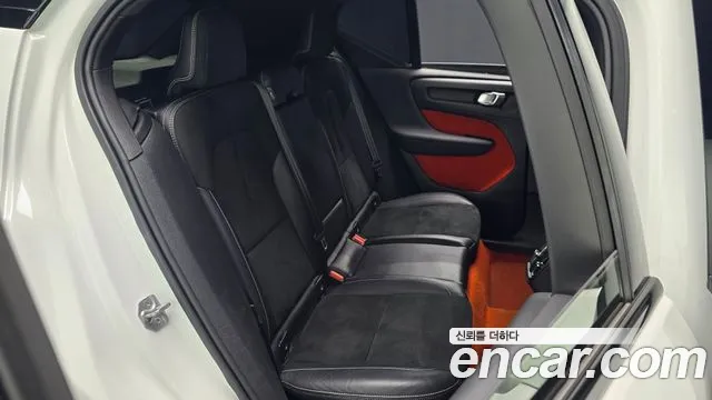 Volvo XC40 2021 thumb 12
