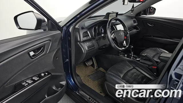 KGM Tivoli 2016 thumb 6