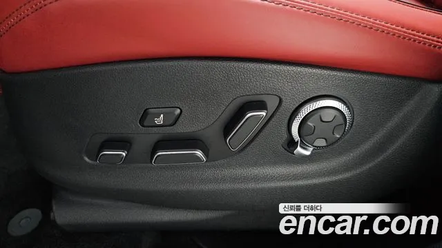 Genesis GV70 2024 thumb 5
