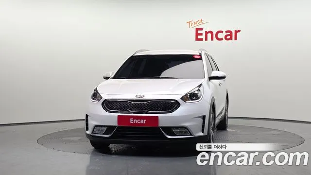 Kia Niro 2017 thumb 9