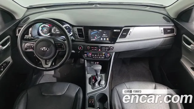 Kia Niro 2017 thumb 8