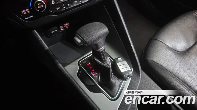 Kia Niro 2017 thumb 3