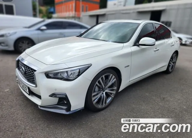Infiniti Q50 2017 thumb 8