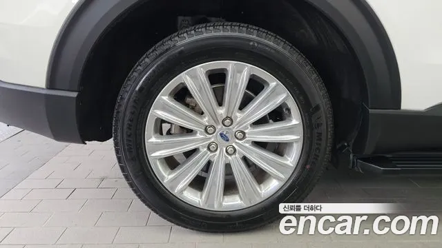 Ford Explorer 2022 thumb 5