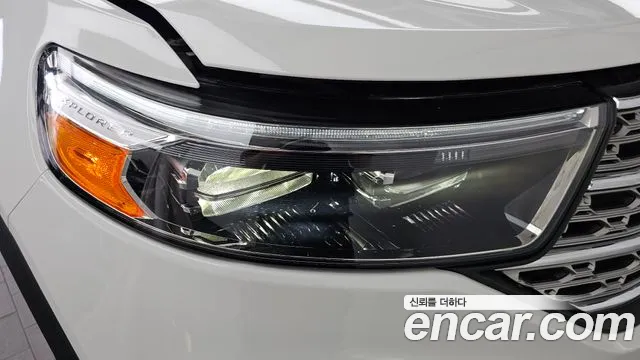 Ford Explorer 2022 thumb 7