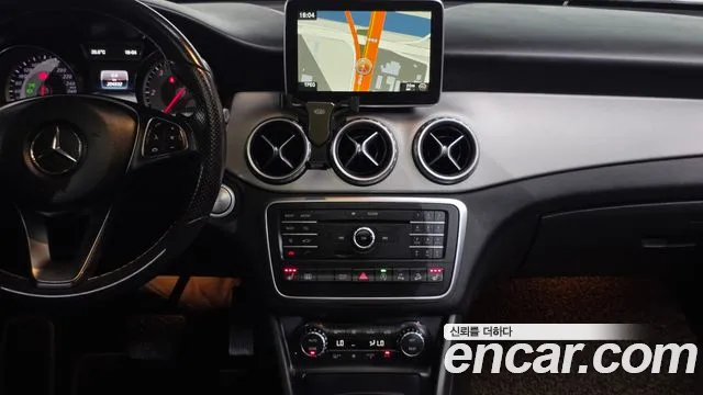 Mercedes-Benz A-Класс 2016 thumb 9