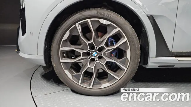 BMW X7 2024 thumb 5