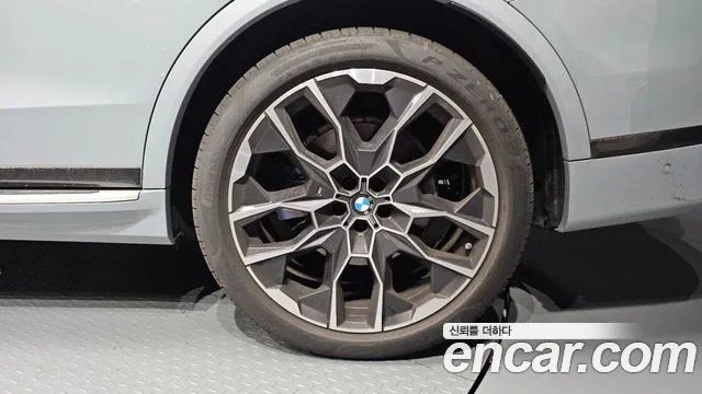 BMW X7 2024 thumb 6