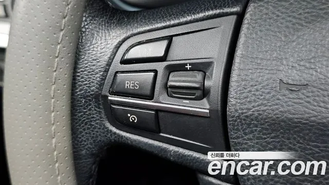 BMW 5 серии 2015 thumb 2