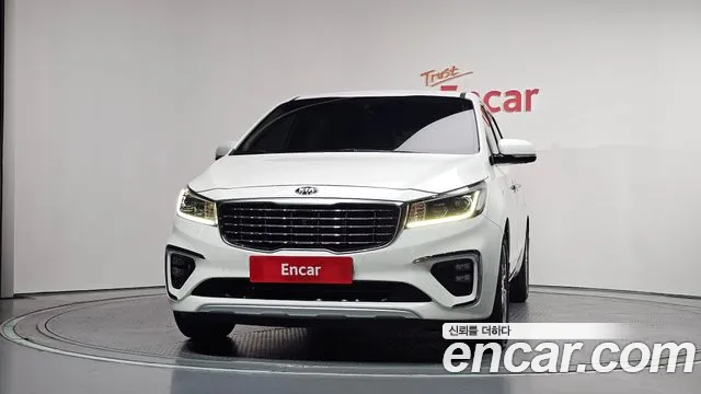 Kia Carnival 2018 thumb 2