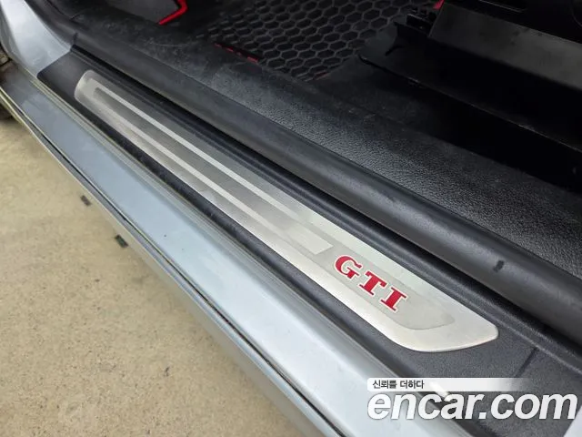 Volkswagen Golf 2003 thumb 7