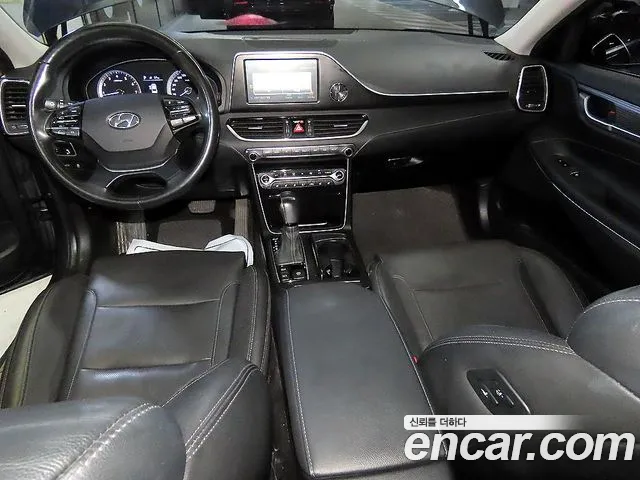 Hyundai Grandeur 2018 thumb 10