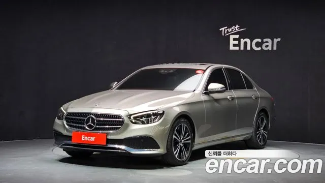 Mercedes-Benz E-Class 2020 thumb 8