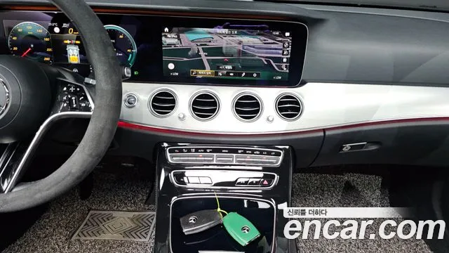 Mercedes-Benz E-Class 2020 thumb 7