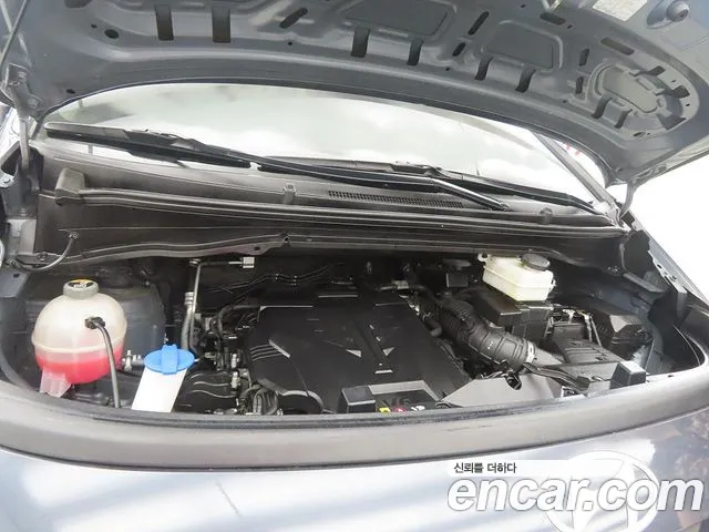Hyundai Staria 2024 thumb 12