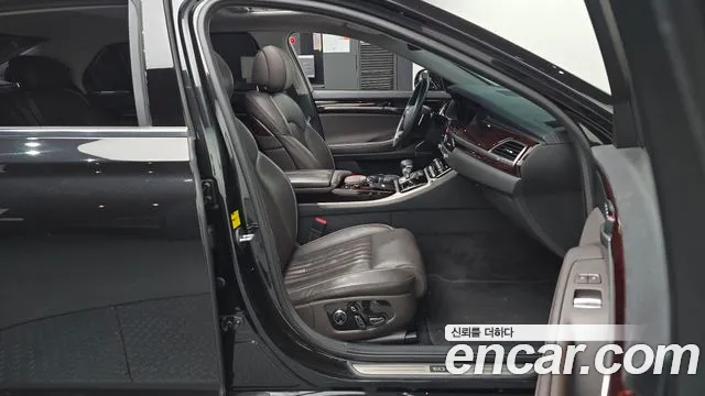 Genesis G90 2018 thumb 7