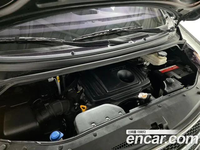 Hyundai Staria 2015 thumb 6