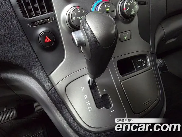 Hyundai Staria 2015 thumb 9