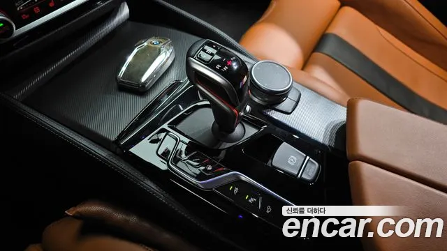 BMW M5 2019 thumb 3
