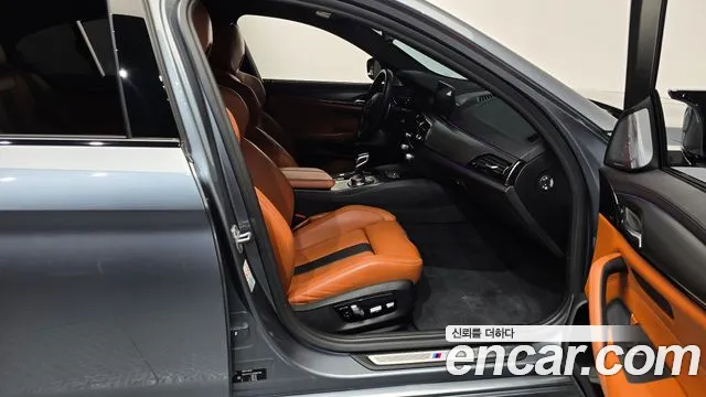 BMW M5 2019 thumb 12