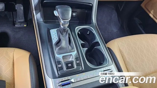 Kia Carnival 2023 thumb 3