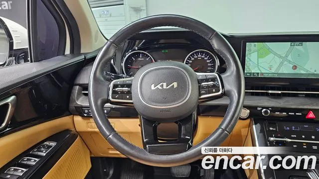Kia Carnival 2023 thumb 10