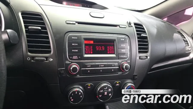 Kia K3 2015 thumb 10