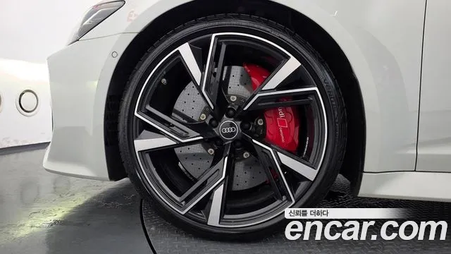 Audi RS6 2021 thumb 12