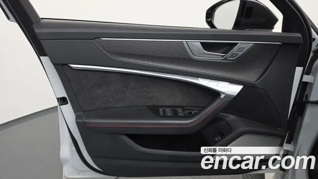 Audi RS6 2021 thumb 5