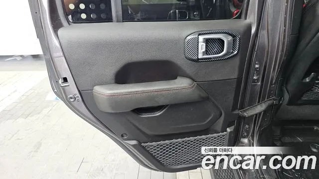 Jeep Wrangler 2021 thumb 3