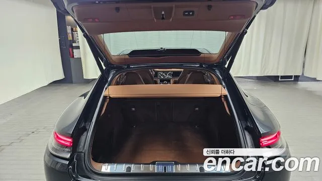 Porsche Panamera 2023 thumb 12