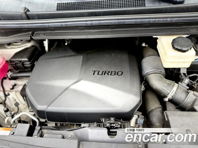 Hyundai Staria 2022 thumb 6