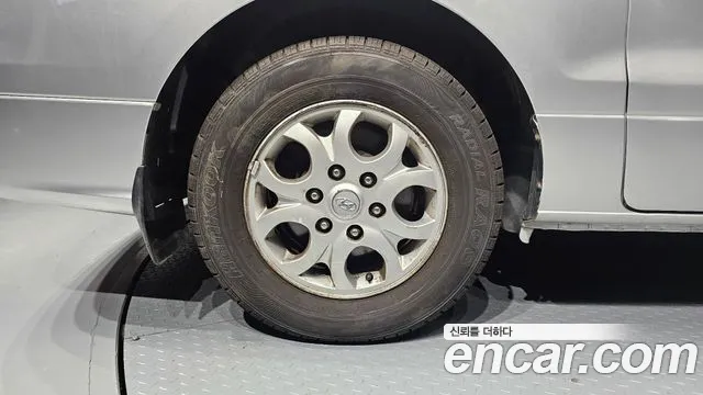 Hyundai Staria 2009 thumb 4