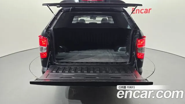KGM Rexton 2019 thumb 9