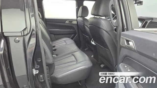 KGM Rexton 2019 thumb 2