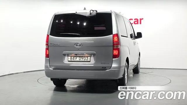Hyundai Staria 2018 thumb 9