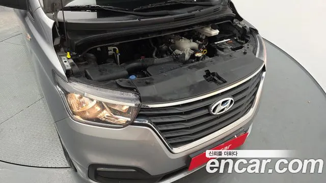 Hyundai Staria 2018 thumb 12
