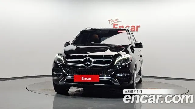 Mercedes-Benz GLE-Класс 2018 thumb 8