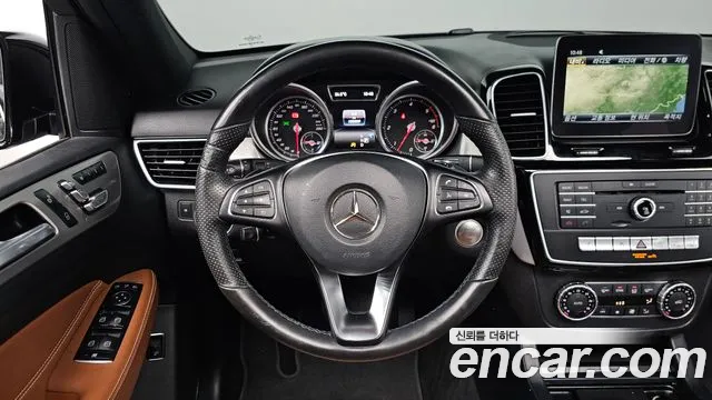 Mercedes-Benz GLE-Класс 2018 thumb 10