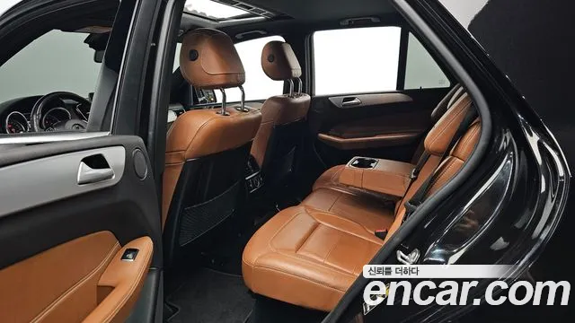 Mercedes-Benz GLE-Класс 2018 thumb 5