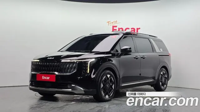 Kia Carnival 2024 thumb 4