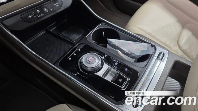 Kia Carnival 2024 thumb 5