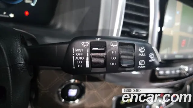 KGM Rexton 2021 thumb 4