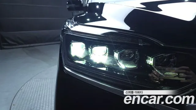 KGM Rexton 2021 thumb 2
