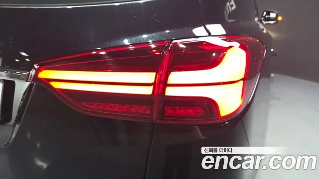 KGM Rexton 2021 thumb 9